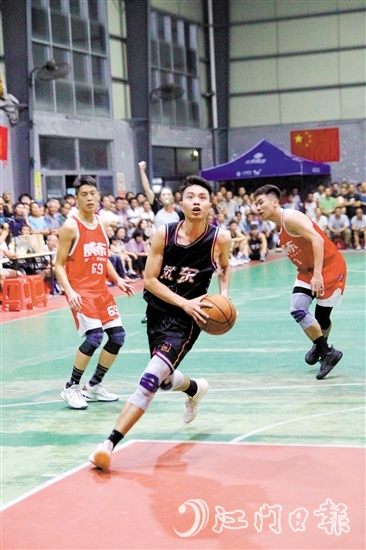 禮樂LBA上，球員們展現(xiàn)風(fēng)采。