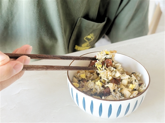 米飯煮熟后如果儲存不當再拿來炒飯吃，或會導(dǎo)致“炒飯綜合征”。