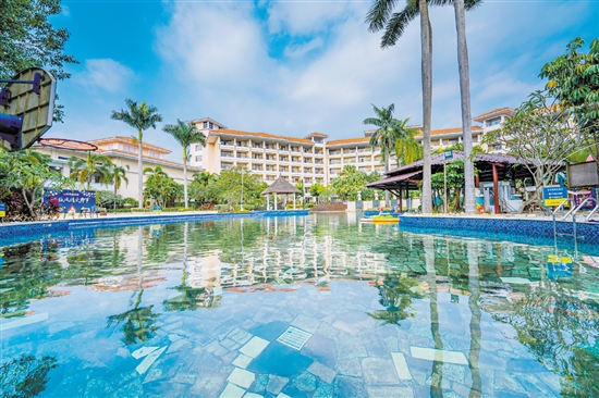 天氣漸涼，泡溫泉越來越受到市民游客歡迎。