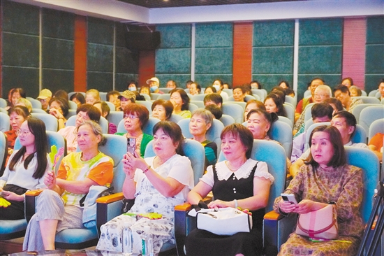 分享會上，旅游愛好者齊聚一堂。