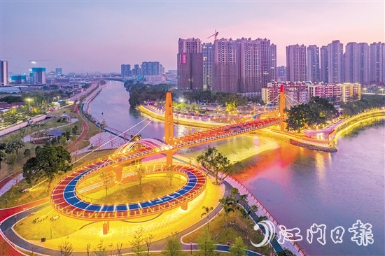 蝶變后的下沙公園，讓周圍的住戶們享受到家門口的“小確幸”，吸引了許多健身愛好者。