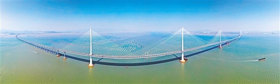 黃茅海跨海通道的通車，進(jìn)一步促進(jìn)了江門與澳門的交流與融合。