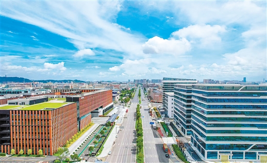 近年來，江海區(qū)硬軟件設施顯著提升，吸引眾多優(yōu)質(zhì)項目進駐江海。圖為江門市安全應急產(chǎn)業(yè)園。邱昱