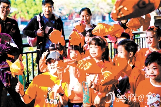 春節(jié)假期，江海全域聯(lián)動(dòng)、提前謀劃50項(xiàng)系列活動(dòng)，營(yíng)造了喜氣洋洋、熱鬧祥和的春節(jié)氛圍。