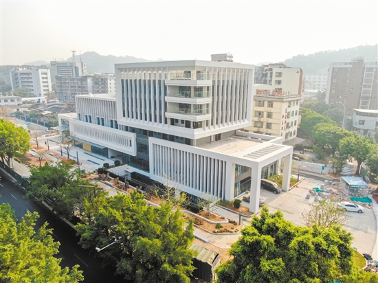 江海區(qū)衛(wèi)生健康局將為人民群眾提供更加優(yōu)質(zhì)、高效的衛(wèi)生健康服務(wù)。