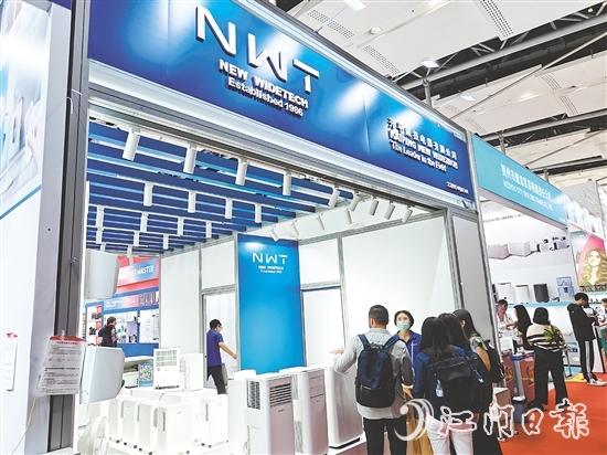 據(jù)不完全統(tǒng)計，第137屆廣交會上，開平參展企業(yè)將展示產(chǎn)品超3700件，其中新品800多件。