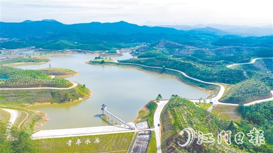 鶴山“樂(lè)動(dòng)鶴山·悅享源林”萬(wàn)人徒步嘉年華將在鶴山市源林生態(tài)樂(lè)園舉行。