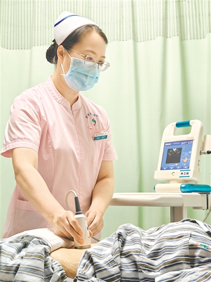 泌尿外科護(hù)士長(zhǎng)鐘春紅