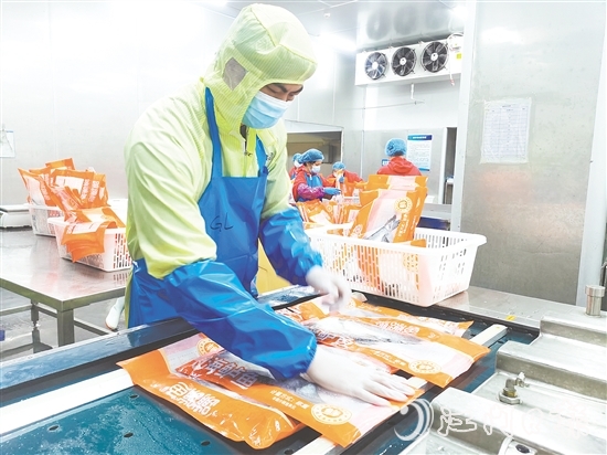 豐泫農(nóng)業(yè)專注于南美白對(duì)蝦、四大家魚等水產(chǎn)品加工。