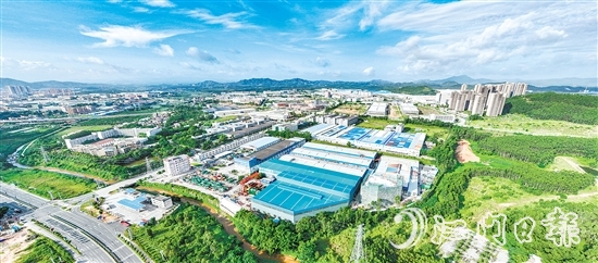 鶴山工業(yè)城鳥(niǎo)瞰圖。共和鎮(zhèn)供圖