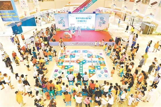 鶴山市有序開展、深化推進全國文明城市創(chuàng)建十大專項整治及十大文明提升行動，全面提升城市精細化管理水平。