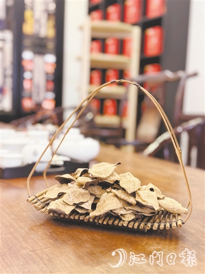 新會陳皮藥食同源，擁有獨特的芳香，是廣東人烹飪佳肴的不二之選。