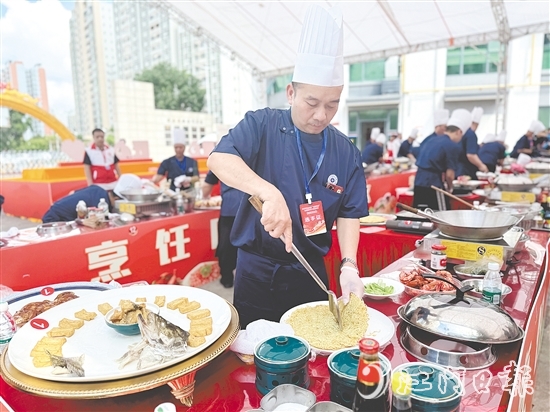 賽事邀請來自香港、澳門、順德、臺(tái)山的12支隊(duì)伍參加，四地廚師共同開啟一場美味與匠心的盛宴。