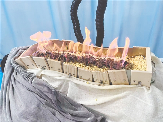 在后背膀胱經艾灸，能疏通經絡、排出寒濕。