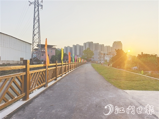 長(zhǎng)沙街道東樂(lè)村新陂河綠道新貌。