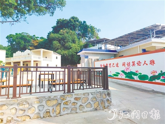 北陡鎮(zhèn)大步頭村基礎(chǔ)設(shè)施實(shí)現(xiàn)全面升級(jí)，村口閑置荒地經(jīng)過(guò)硬底化改造、增設(shè)健身器材，成為村民茶余飯后的“打卡點(diǎn)”。