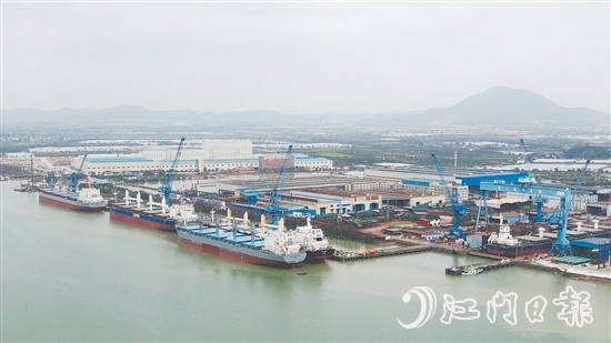 古井鎮(zhèn)是我市造船業(yè)重鎮(zhèn)。焊接機(jī)器人將極大助力企業(yè)實現(xiàn)降本增效、產(chǎn)線升級。