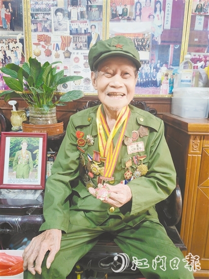 何能:烽火中的抗日“通信兵”