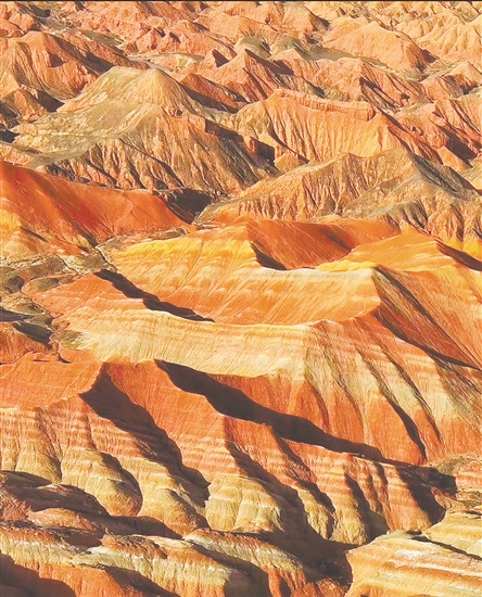 張掖七彩丹霞色彩豐富。