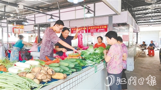 干凈有序的疏導(dǎo)點(diǎn)，得到市民的普遍認(rèn)可。