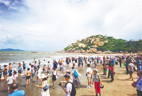 到那琴半島地質(zhì)海洋公園解鎖暑假親海新體驗(yàn)。