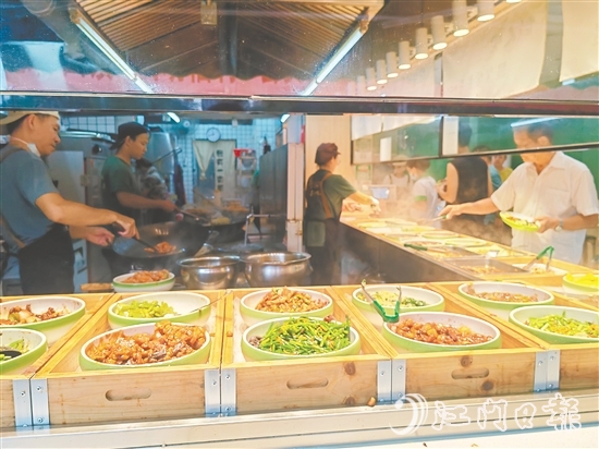 粵喜社區(qū)廚房菜品豐富。