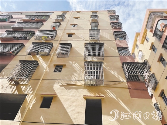 ▲西門社區(qū)老舊小區(qū)改造項(xiàng)目作為恩平全市首個(gè)示范標(biāo)桿項(xiàng)目，獲得各界充分肯定。