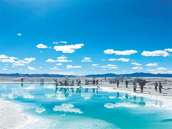 “甘青游”所到的景點(diǎn)景色優(yōu)美。