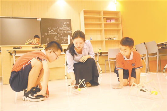 助力學生逐夢科學的梁婉嫻。