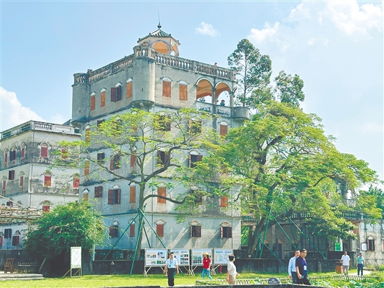 開(kāi)平碉樓與村落是廣東省唯一的世界文化遺產(chǎn)，誠(chéng)邀全運(yùn)會(huì)參賽人員與觀眾來(lái)游玩。