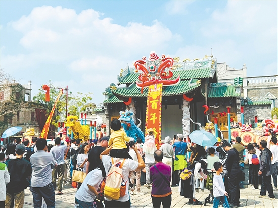 赤坎華僑古鎮(zhèn)熱鬧卻不擁擠。