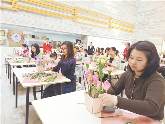 活動以花藝為載體，引導(dǎo)女性發(fā)現(xiàn)美、創(chuàng)造美、傳播美。