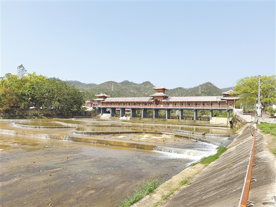 今年，址山鎮(zhèn)將重點(diǎn)推進(jìn)將軍陂水經(jīng)濟(jì)文旅項(xiàng)目，打造農(nóng)文旅融合發(fā)展的新地標(biāo)、鎮(zhèn)級“爆款”項(xiàng)目。