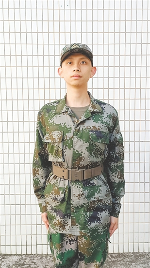 開平市應征青年方銘深