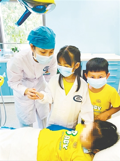 是護士，更是孩子們的“護牙啟蒙老師”。