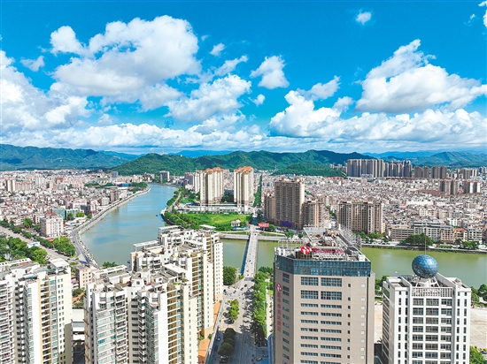 恩平市中心城區(qū)建設(shè)日新月異。