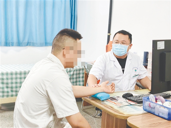 不少患者主動走進戒煙門診尋求幫助。