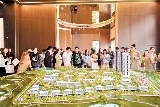 元旦期間，部分優(yōu)質(zhì)樓盤人氣旺。