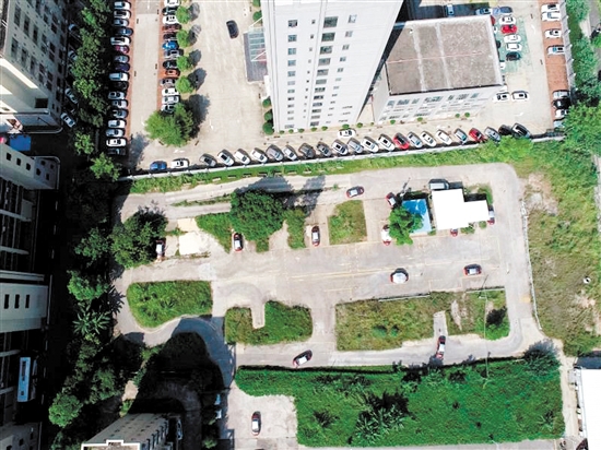 雙龍大道與勝利北路交叉口東側(cè)地塊實景圖。