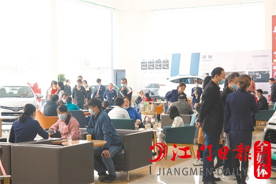 今年1月，不少4S店迎來(lái)消費(fèi)者買(mǎi)車(chē)過(guò)年的熱潮。