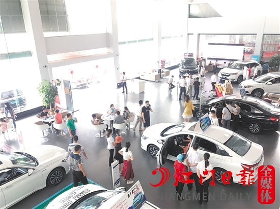 補(bǔ)貼的發(fā)放，將進(jìn)一步激發(fā)消費(fèi)者的購(gòu)車熱情。