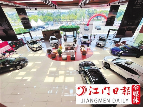 雷克薩斯江門元泰通4S店重裝開業(yè)，整體變得更優(yōu)雅別致。