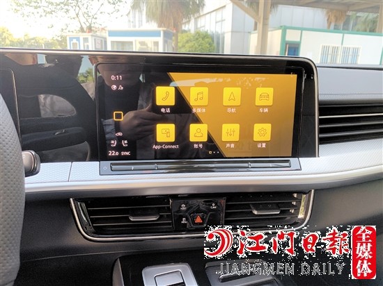 12英寸全液晶觸控大屏功能強(qiáng)大。