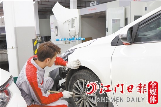 前來鈑金、噴漆的車輛不在少數(shù)。