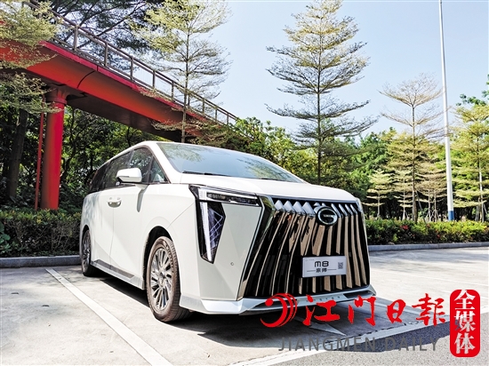 2023款M8宗師外觀很霸氣。